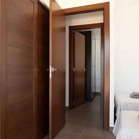 Апартаменты Lets Holidays Passeig Del Mar *