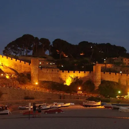 Apartment Lets Holidays Passeig Del Mar *