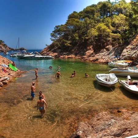 Lets Holidays Passeig Del Mar * Тосса-де-Мар